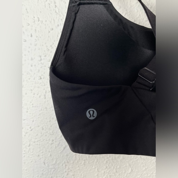NWOT lululemon Energy Bra
High Support, black sports bra - Picture 5 of 7